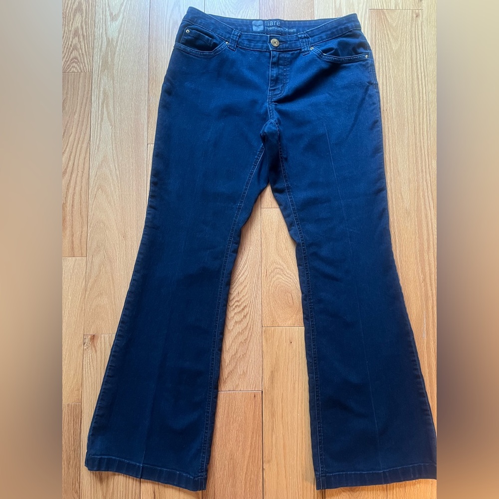 Mossimo Dark Wash Flare Jeans Size 8 Fit 4 Premium Denim Cotton Blend